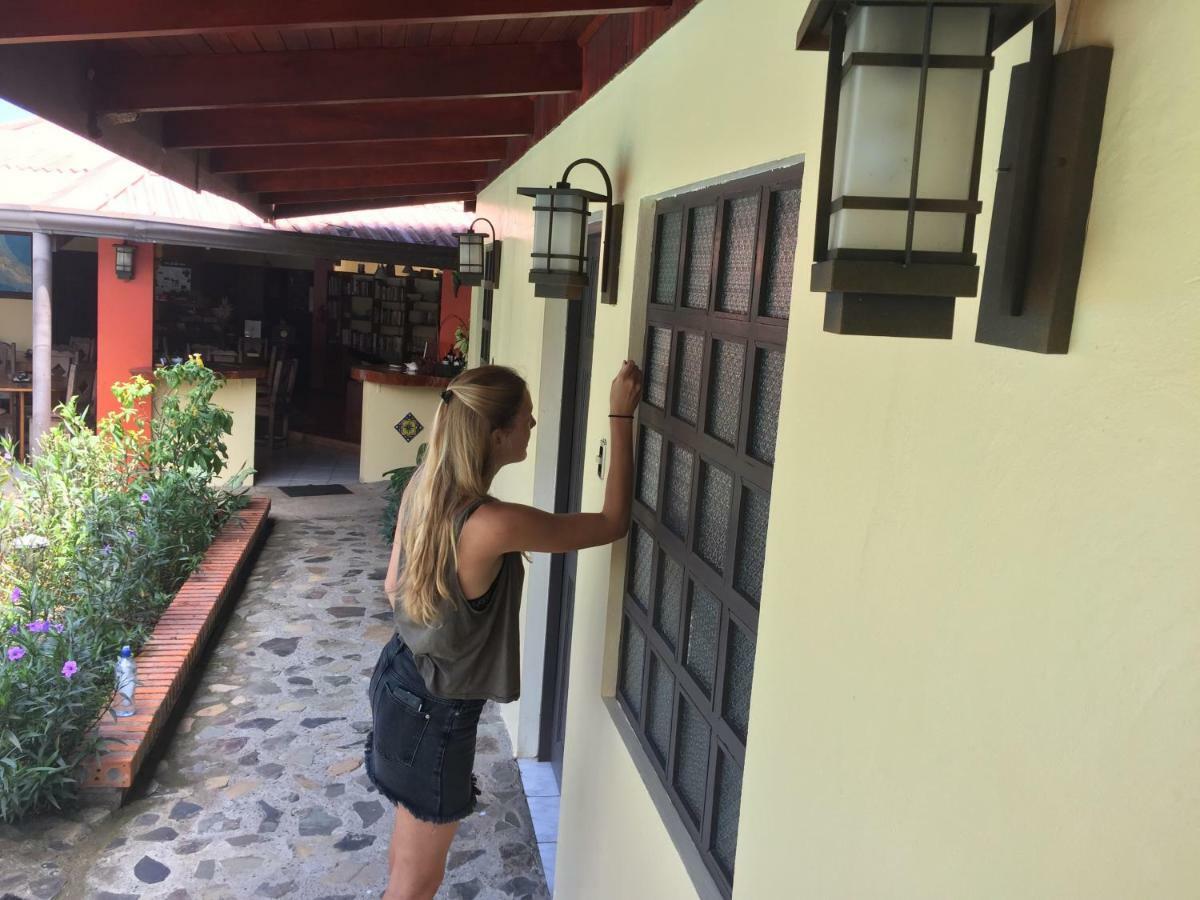 Dushi Vida Country Inn Alajuela Exterior foto
